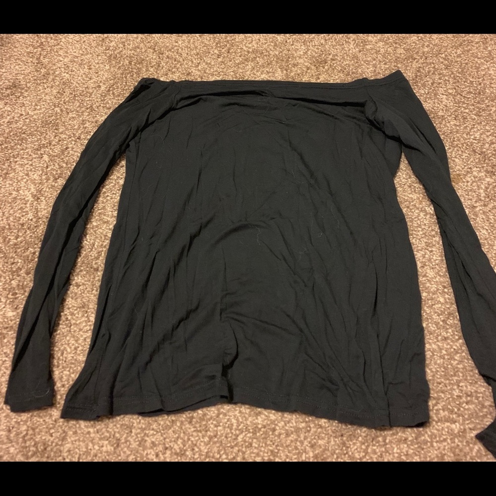 Off the shoulder long sleeve shirt